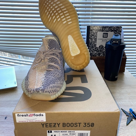 yeezy 350 ash pearl main image 6